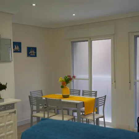Stylish & Spacious Family Near & Vibrant Historic Market Alicante