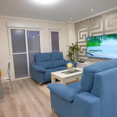 Stylish & Spacious Family Near & Vibrant Historic Market *