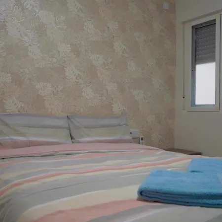 Stylish & Spacious Family Near & Vibrant Historic Market * Alicante