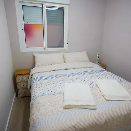Stylish & Spacious Family Near & Vibrant Historic Market Apartment *
