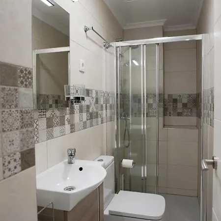 Stylish & Spacious Family Near & Vibrant Historic Market Apartment Alicante