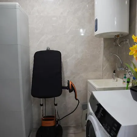 Stylish & Spacious Family Near & Vibrant Historic Market Apartment Alicante