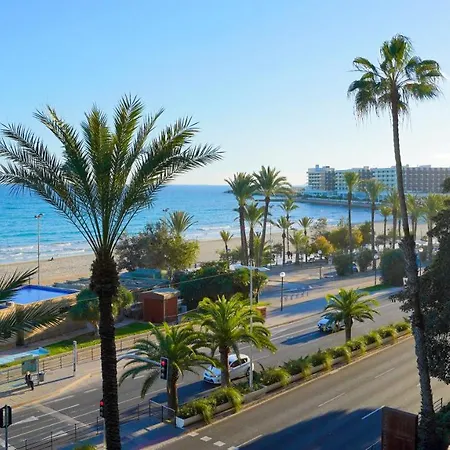 Stylish & Spacious Family Near & Vibrant Historic Market Apartment Alicante